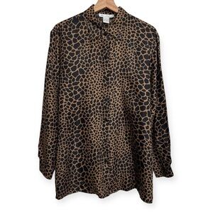 Vintage Anna And Frank Y2K 90s 100% Silk Giraffe Animal Print Button Down Shirt